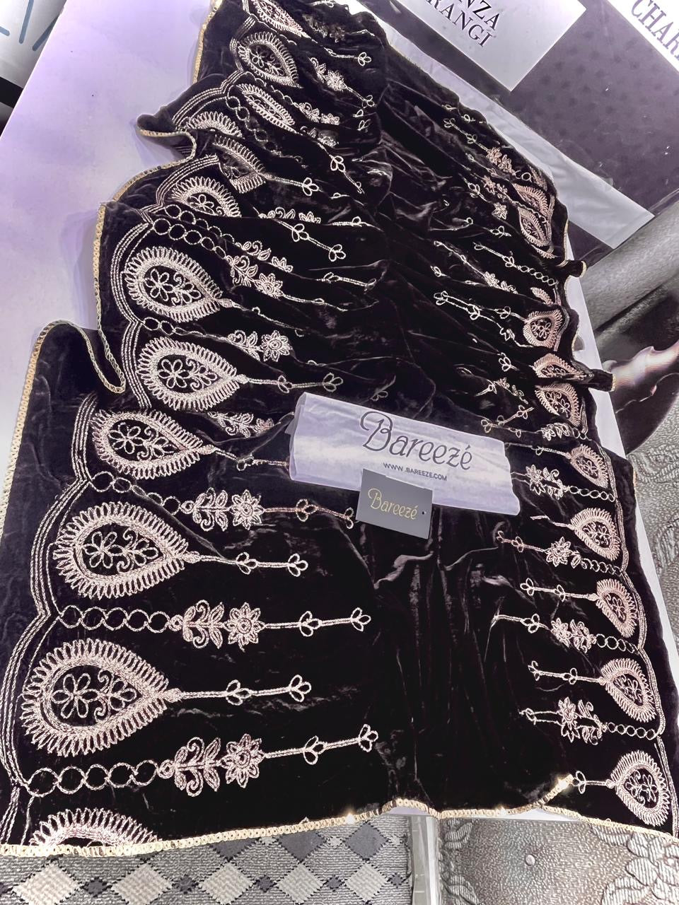 VELVET EMBROIDERED WOOL SHAWL